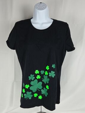 Fruit of the Loom Black Kids T-Shirt with Green Shamrock Cluster